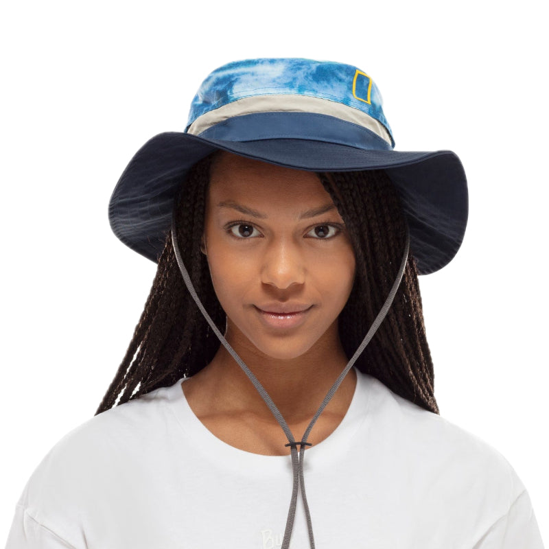 lady wearing buff explore booney hat buff blue